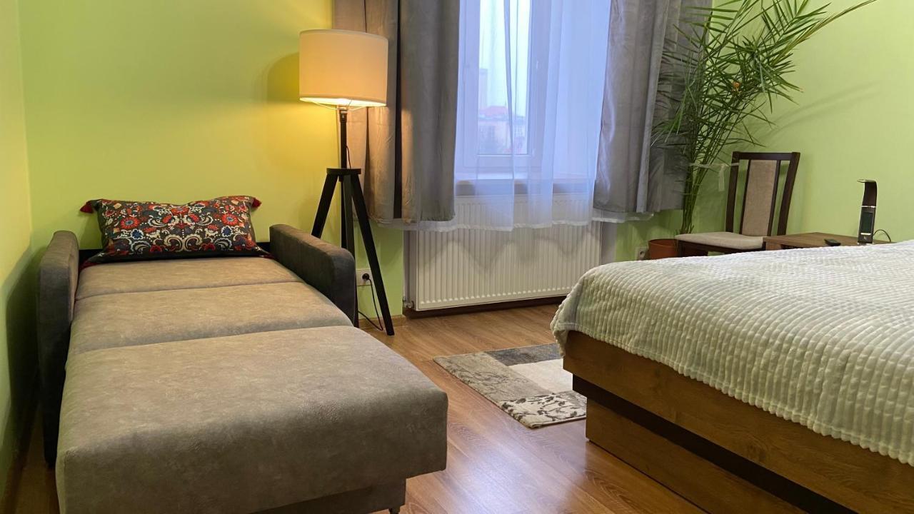 Lublinbnb - Exclusive Family Apartment ------ In The Heart Of Lublin -------------------------------- Bedroom & Living Room & Kitchen Εξωτερικό φωτογραφία